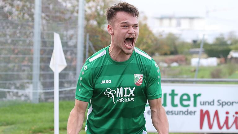 Tom Bretorius kann ab sofort wieder für den TSV Abtswind in der Fußball-Bayernliga jubeln. Der 23-Jährige kehrte nach wenigen Wochen zum TSV zurück, den er eigentlich nach der vergangenen Saison verlassen hatte.