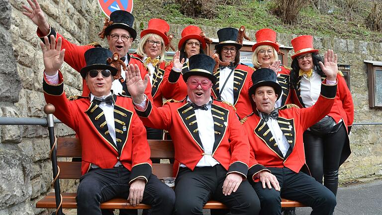 Bei sonnigen und milden Temperaturen schlängelte sich der Faschingszug im vergangen Jahr mit seinen 10 Gruppen durch Laudenbach.