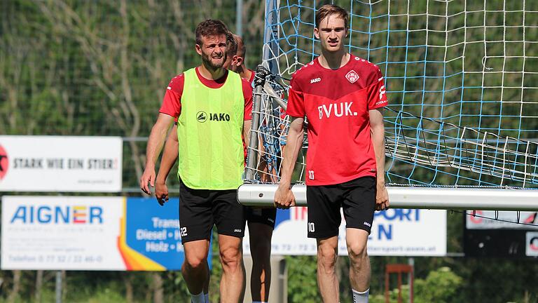 Maximilian Breunig soll nicht nur im Trainingslager, sondern auch bei den Spielen in der kommenden Saison vorangehen.