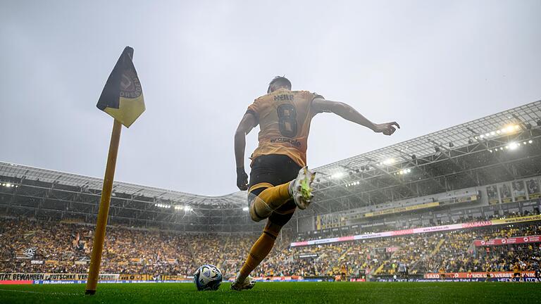 Dynamo Dresden.jpg       -  Dynamo Dresden trifft beim DFB-Pokal 2024/25 auf Fortuna Düsseldorf.