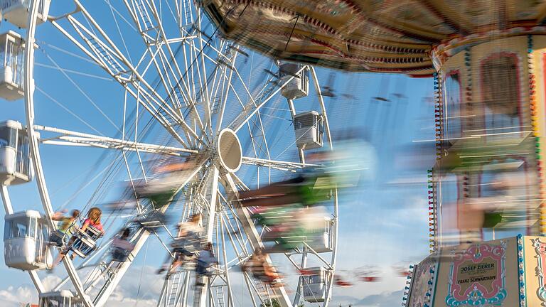 Darf auf dem Festplatz der Laurenzi-Messe auch in diesem Jahr nicht fehlen: das traditionelle Riesenrad.