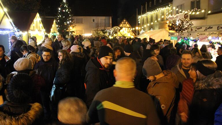 Die Glühweihnacht in Thüngen findet heuer am 18. Dezember statt. (Archivbild)