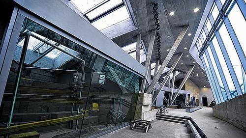 Eröffnungstermin vertagt: Die Baustelle des Menschenaffenhauses im Zoologisch-Botanischen Garten Wilhelma.Foto: DPA