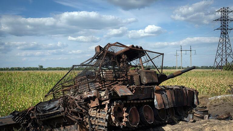 Ukraine-Krieg - Region Kursk       -  Russland hat bereits viele Panzer verloren. (Archivbild)