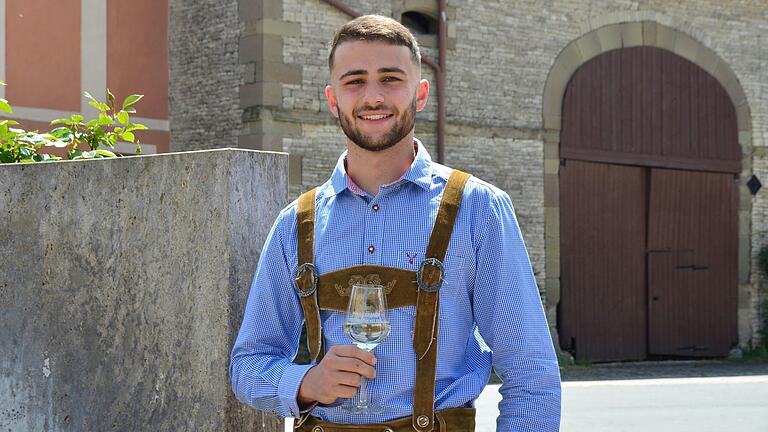 Weinprinz Cedrik I. eröffnet am Samstag, 8. Juni, den Possermer Weingenuss.