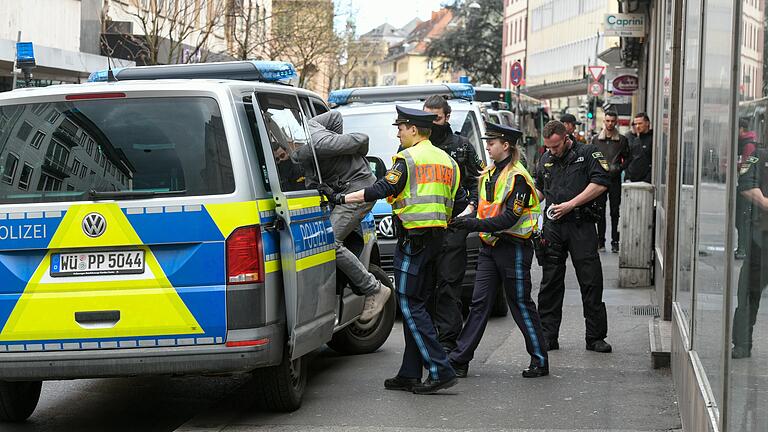 Ende März kam es in der Würzburger Innenstadt zu einigen Festnahmen.