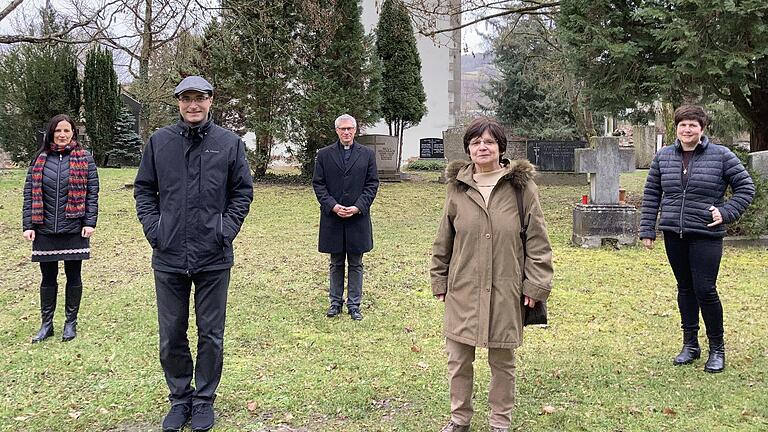 Sie engagieren sich im Beerdigungsdienst: (von links) Verena Stang, Ralph Walterspacher, Stefan Märkl, Barbara Frank-Wohlgemuth und Patricia Merkel.