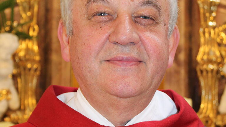 Pfarrer Stefan Mai aus Gerolzhofen. Pfarrer Stefan Mai aus Gerolzhofen.