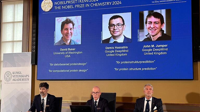 Bekanntgabe Nobelpreis 2024 – Chemie       -  Der Nobelpreis für Chemie geht in diesem Jahr zu einer Hälfte an David Baker (USA), zum anderen Teil zusammen an Demis Hassabis und John Jumper, die beide in Großbritannien arbeiten.