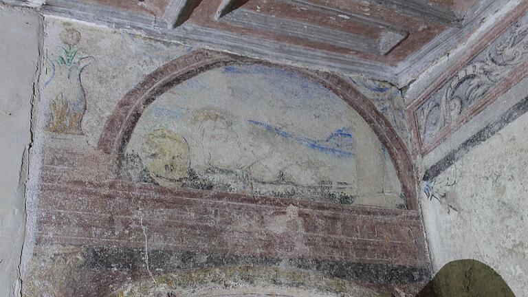 Frei gelegte Secco-Malereien im Schloss Höllrich.