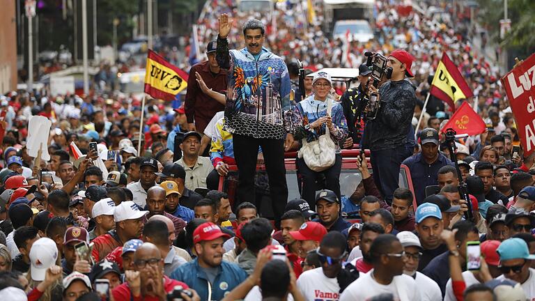 Wahlkampfauftakt für Präsidentenwahl in Venezuela       -  Nach elf Jahren an der Macht droht dem autoritären Präsident Maduro eine Schlappe bei der Wahl.