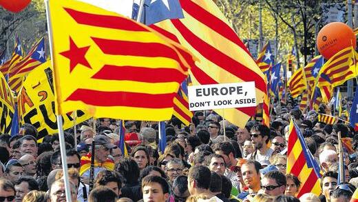 Nein zu Madrid: Im September 2012 demonstrierten tausende Katalanen in Barcelona für eine Abspaltung Kataloniens von Spanien.