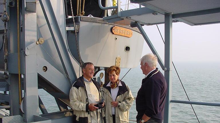 Ein Beiboot der „Rhön“ bekam den Namen des damaligen Landrats „Herbert“ Neder, ein weiteres wurde „Fritz“ getauft in Erinnerung an Landrat Fritz Steigerwald.       -  Ein Beiboot der „Rhön“ bekam den Namen des damaligen Landrats „Herbert“ Neder, ein weiteres wurde „Fritz“ getauft in Erinnerung an Landrat Fritz Steigerwald.