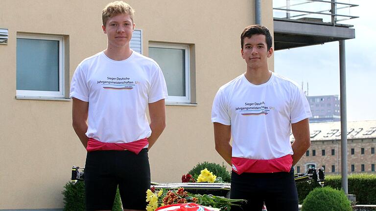 Lorenz Grimm (rechts) hat seinen Startplatz bei der Junioren-Weltmeisterschaft so gut wie sicher.&nbsp; Julian Waller (links) hat zudem besten Aussichten, im September beim Baltic-Cup an den Start gehen zu können.