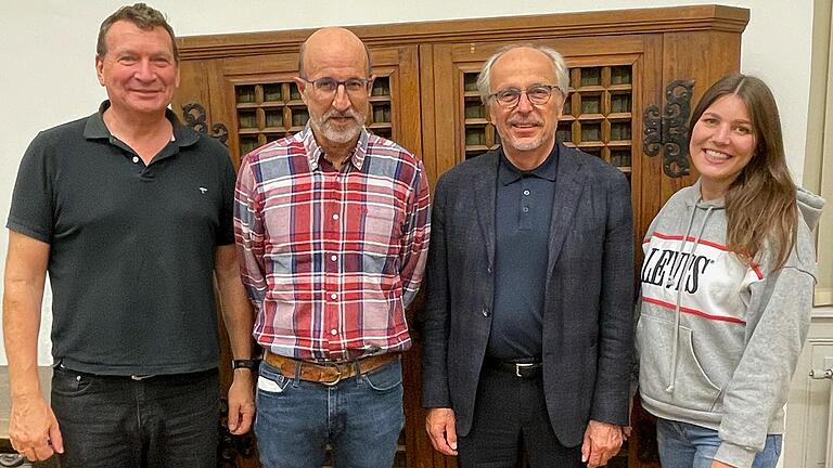 Der Vorstand des Marktbreiter Heimatvereins: Carolin Zink, Dr. Achim Rhein, Dr. Claus Peter Berneth, Peter Heppel. Der Vorstand des Marktbreiter Heimatvereins: Carolin Zink, Dr. Achim Rhein, Dr. Claus Peter Berneth, Peter Heppel.