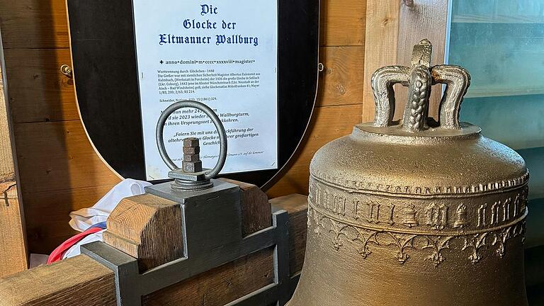 Zu sehen im Wallburgturm Eltmann: Die zurückgekehrte Wallburgglocke. Zu sehen im Wallburgturm Eltmann: Die zurückgekehrte Wallburgglocke.