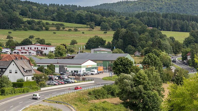 Zur weiteren Erschließung des Rienecker Gewerbegebietes 'Dürrhoffeld' sollen noch heuer für rund 593 476 Euro zwei weitere Planstraßen ausgebaut werden. Zur weiteren Erschließung des Rienecker Gewerbegebietes 'Dürrhoffeld' sollen noch heuer für rund 593 476 Euro zwei weitere Planstraßen ausgebaut werden.