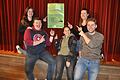 Sichtlich gut gelaunt präsentiert die DJK Kothen Theatergruppe mit (von links) Emily Weller, Tim Hornung, Sarah Lisa Jakobsche, Regina Fraunhofer und Felix Bauer (es fehlt Petra Heurich) die Termine der Aufführungen und den Kartenvorverkauf für di...       -  Sichtlich gut gelaunt präsentiert die DJK Kothen Theatergruppe mit (von links) Emily Weller, Tim Hornung, Sarah Lisa Jakobsche, Regina Fraunhofer und Felix Bauer (es fehlt Petra Heurich) die Termine der Aufführungen und den Kartenvorverkauf für die Komödie „Ein Schlitzohr sahnt ab“. Was auf der Bühne passiert bleibt Ihr Geheimnis.