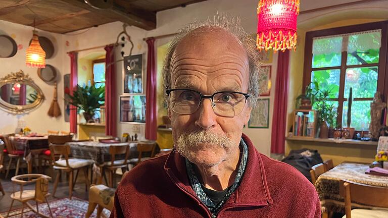 Winzer Nico Scholtens sagt angesichts von 95 Prozent Ausfall bei der Ernte: 'Ich komme mir vor wie ein Hobbywinzer.' Winzer Nico Scholtens sagt angesichts von 95 Prozent Ausfall bei der Ernte: 'Ich komme mir vor wie ein Hobbywinzer.'