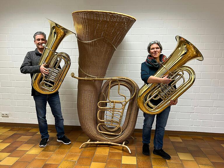 Musik verbindet: Oliver Ullrich und Nicole Düsel spielen gemeinsam im Kreisblasorchester.