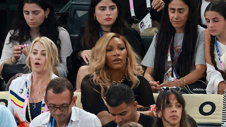 Paris 2024 - Turnen - Sieht den US-Turnerinnen zu: Tennis-Ikone Serena Williams. Paris 2024 - Turnen - Sieht den US-Turnerinnen zu: Tennis-Ikone Serena Williams.