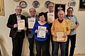 Auf dem Foto (von links):  Norbert Hartmann (40 Jahre aktiver Sänger, zweiter Vorsitzender), Winfried Scheiner (60 Jahre), Maria Klein (25 Jahre), Horst Achterling (65 Jahre aktiver Sänger, Vorsitzender), Helmut Interwies (40 Jahre aktiver Sänger, Ehrenmitglied), Heinz Stegerwald (60 Jahre). Es fehlten: Horst Urlaub (60 Jahre), Helmut Holuba (25 Jahre) und Waltraud Dittrich (25 Jahre).