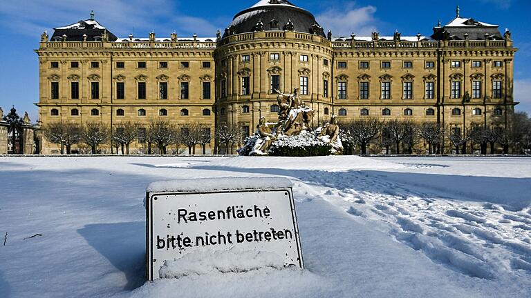 Schneeweiße Kulisse bringt die Residenz zum Strahlen.&nbsp;