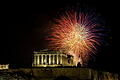 Silvester - Athen.jpeg       -  Feuerwerkskörper erhellen den  antiken Parthenon-Tempel auf dem Akropolis-Hügel während der Neujahrsfeierlichkeiten 2024. Kaum jemand hätte geglaubt, dass sich das Land so gut von der tiefen Wirtschaftskrise erholen könnte.