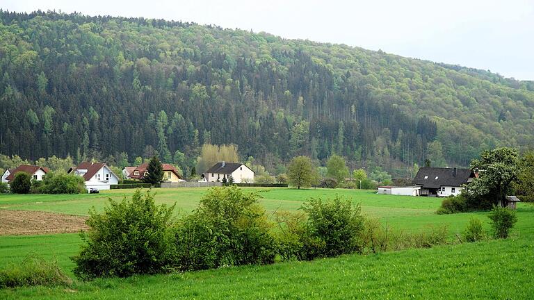 Das vorgesehene Baugebiet in der Rundung der Sonnenstraße in Gräfendorf liegt auf einem Bodendankmal aus der Jungsteinzeit.