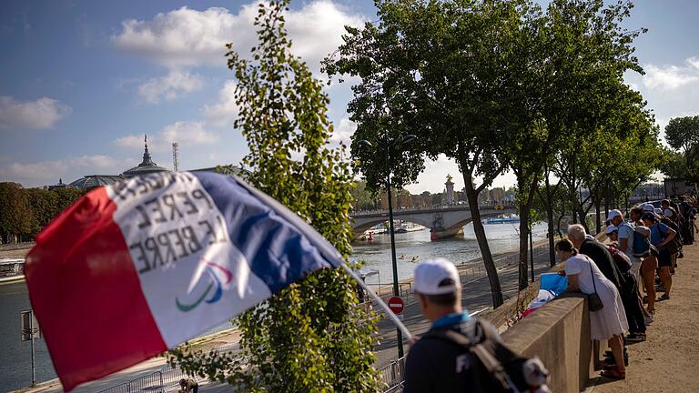 Paris verlängert Partystimmung mit Paralympics       -  Die Begeisterung der Zuschauer hält auch während der Paralympics in Paris an.