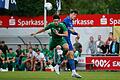 Pascal Henniger (vorne) vom TSV Abtswind und Moritz Gündling vom FV 04 Würzburg gehen zum Kopfball. Am zweiten Spieltag der Fußball-Bayernliga Nord hat der TSV Abtswind mit 3:0 das Duell der einzigen unterfränkischen Mannschaften in dieser Liga gewonnen.