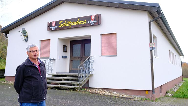 Das Schützenhaus in Oberbach stammt aus dem Jahr 1989. Der kommissarische Vorsitzende Arnd Ziegler hofft auf eine tragfähige Lösung für die Zukunft.