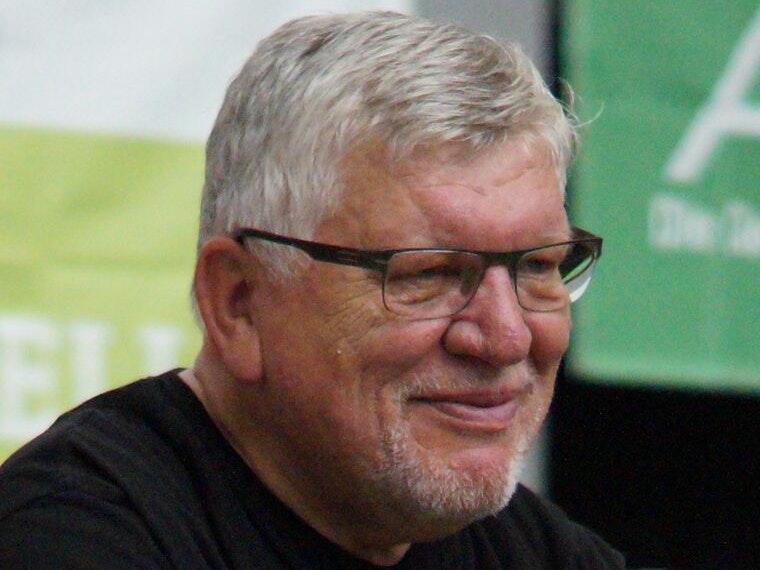 Ex-Bundestagsabgeordneter Frank Hofmann aus Volkach verpasst fast kein Heimspiel des TSV Bad Königshofen. Ex-Bundestagsabgeordneter Frank Hofmann aus Volkach verpasst fast kein Heimspiel des TSV Bad Königshofen. 