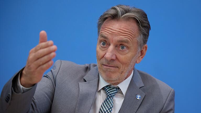 Bundeslagebild Organisierte Kriminalität 2023       -  BKA-Präsident Holger Münch betonte die Bedeutung von Geldwäsche - die Dunkelziffer sei in diesem Bereich vermutlich groß.