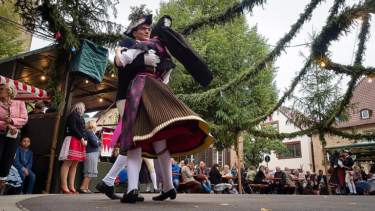 Kirchweih in Sennfeld mit Plantanz: Die Gemeinde feiert zeitgleich mit Gochsheim Kirchweih und Friedensfest.&nbsp;