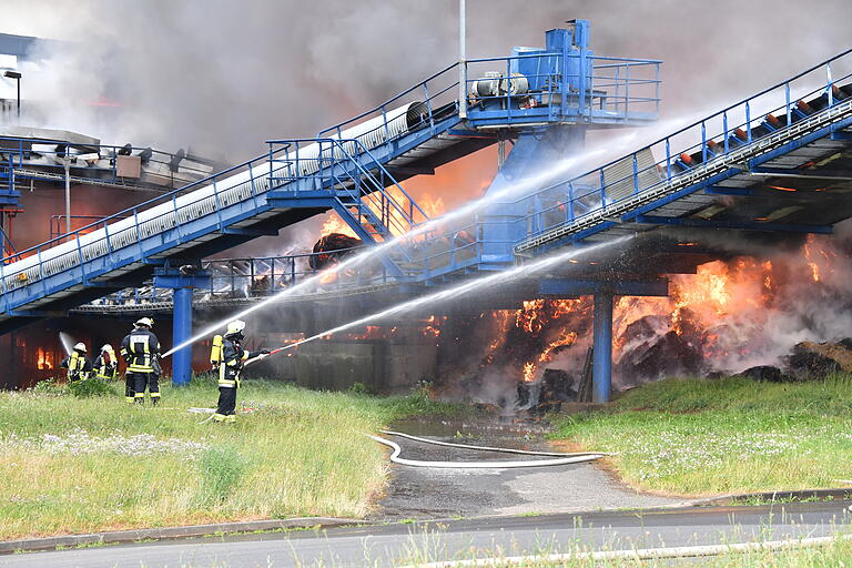 Am 17. Juni 2017 richtete ein Großbrand auf dem Rübenhof der Ochsenfurter Zuckerfabrik einen Schaden von nahezu zehn Millionen Euro an. Die beiden Brandstifter wurden dafür zu Haftstrafen verurteilt.&nbsp;