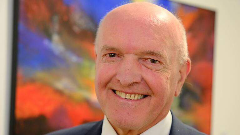 Landrat Thomas Habermann hat gut lachen: Die Gesetzesnovelle vom Frühjahr eröffnet ihm die Perspektive auf eine erneute Kandidatur als Landrat. Die Freunde eines Generationenwechsels bei der CSU könnten weniger amüsiert sein. Landrat Thomas Habermann hat gut lachen: Die Gesetzesnovelle vom Frühjahr eröffnet ihm die Perspektive auf eine erneute Kandidatur als Landrat. Die Freunde eines Generationenwechsels bei der CSU könnten weniger amüsiert sein.