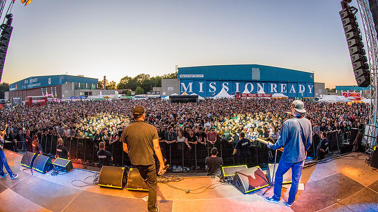 Mission-Ready-Festival 2018 auf dem Flugplatz in Giebelstad: die Band Pennywise