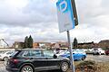 Parken in Kitzingen: Der städtische Parkplatz am Bleichwasen wartet schon seit Jahren auf die Sanierung.