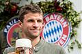 Das Zuzeln von Weißwürsten ist nicht so sein Ding: Thomas Müller. Foto: Matthias Balk/dpa       -  In diesem Jahr gibt es auf dem Oktoberfest vegangen Leberkäse. Daran hat auch Thomas Müller seinen Anteil.