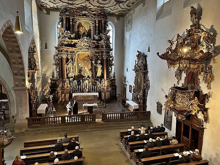 In der Karmelitenkirche in Bad Neustadt fand ein Gottesdienst mit dem evangelischen Dekan Uwe Rasp statt.