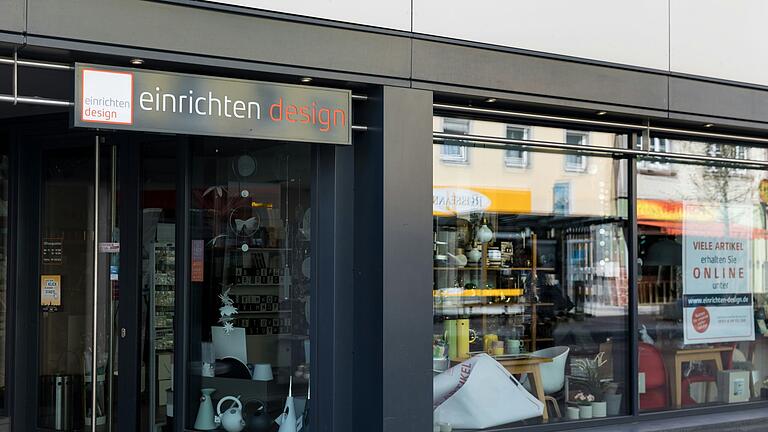 Blick auf das Geschäft 'Einrichten Design' in der Spiegelstraße in Würzburg am Dienstag.