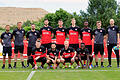 Die Trainer und die Neuen bei den Würzburger Kickers (hinten von links): Cheftrainer Michael Schiele, Co-Trainer Rainer Zietsch, Videoanalyst und Co-Trainer Philipp Eckart, Luca Pfeiffer, Johannes Kraus, Maximilian Breunig, Leroy Kwadwo, Athletik-Trainer Philipp Kunz, Torwart-Trainer Robert Wulnikowski. Vorne von links: Vincent Müller, Hüseyin Cakmak, Luke Hemmerich und Frank Ronstadt.