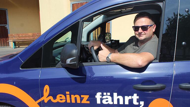 Robert Konczalski ist einer der Fahrer der 'Callheinz'-Flotte, die in Teilen des Landkreis Kitzingen und Schweinfurt unterwegs ist.