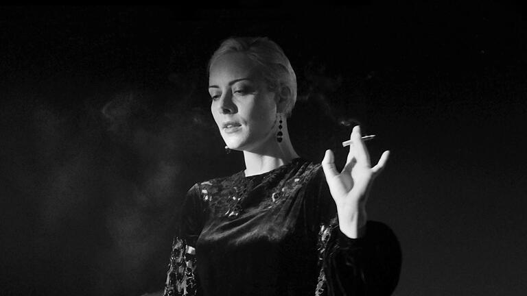 Severija tritt als Sängerin beim Hafensommer 2019 mit dem Moka Efti Orchestra als 'Special guest' auf. Severija tritt als Sängerin beim Hafensommer 2019 mit dem Moka Efti Orchestra als 'Special guest' auf.