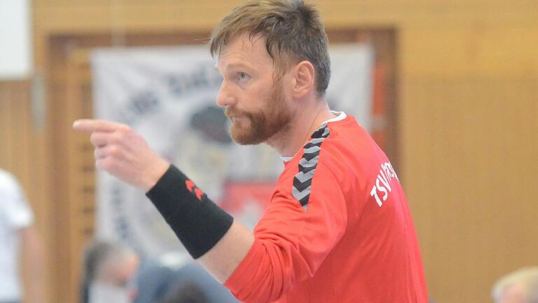Trainiert die Männermannschaft des TSV Partenstein und seit Kurzem auch das Frauenteam: Otto Fetser (Archivbild). Trainiert die Männermannschaft des TSV Partenstein und seit Kurzem auch das Frauenteam: Otto Fetser (Archivbild).