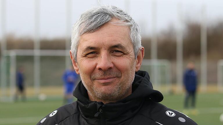 Claudiu Bozesan nennt Ralf Rangnick als möglichen Bundestrainer. Der habe Erfahrung, etwas aufzubauen, und wäre gerade frei.