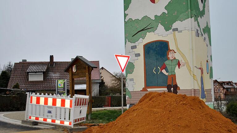 Der Pflanzplan für die Dorferneuerung wurde zusammengestellt und die Ausschreibung beschlossen.