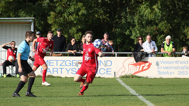 Wiesentheid präsentiert sich torhungrig und schickt die Sportfreunde Steinbach mit einer 6:1-Packung nach Hause.