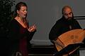 Johanna Bookmeyer, deren Mutter bereits an der Musikfachschule von Brigitte Schmidt unterrichtet wurde, begeisterte mit ihrem Partner Fernando Olivas das Publikum beim gemeinsamen Konzert des Lions-Clubs und der Berufsfachschule